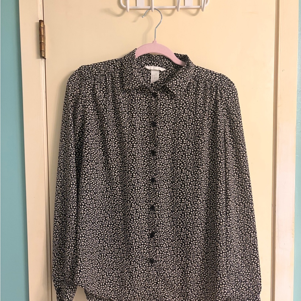 Black and White Printed Long-Sleeve Button Down Blouse - Women